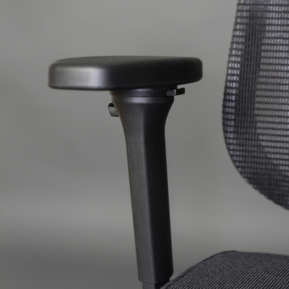 UNIQUE Ergonomiczny fotel biurowy GRID M
