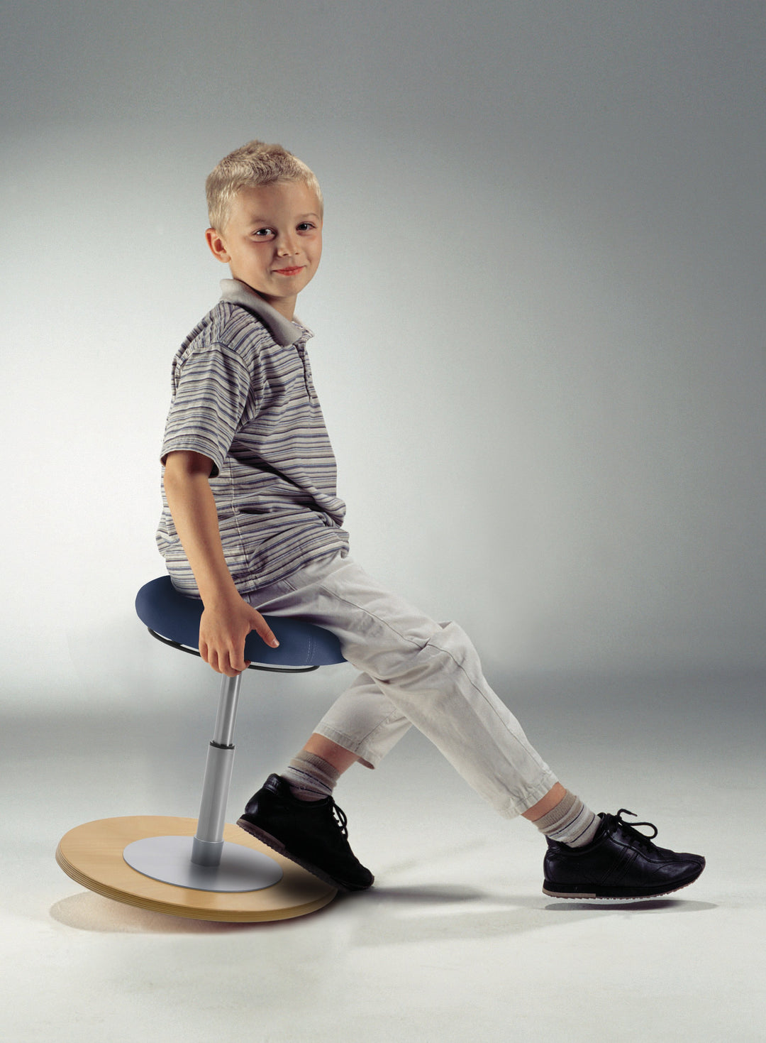 Mayer MyErgosit Taboret stołek balansujący krzesło ergonomiczny 54-79cm podstawa sklejka naturalna 1168 N